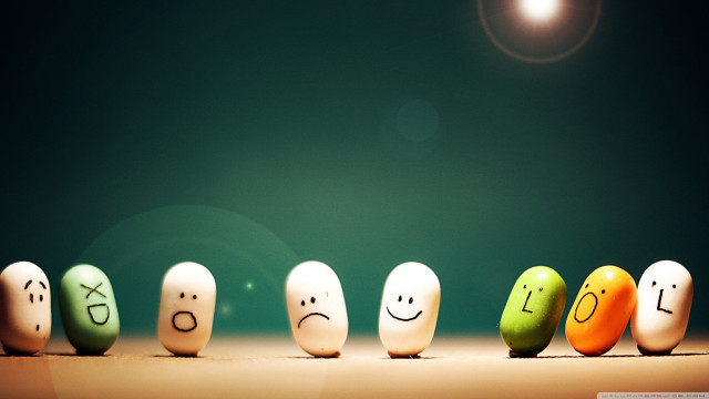 Colorful egg faces row different free wallpaper - medium preview image