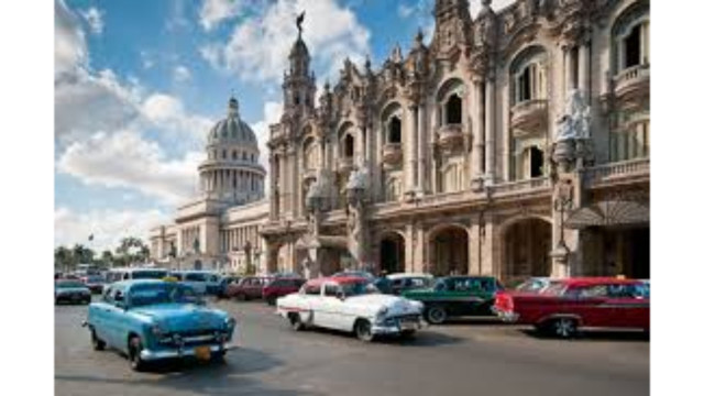 Street cars building dome sky free wallpaper - medium preview image