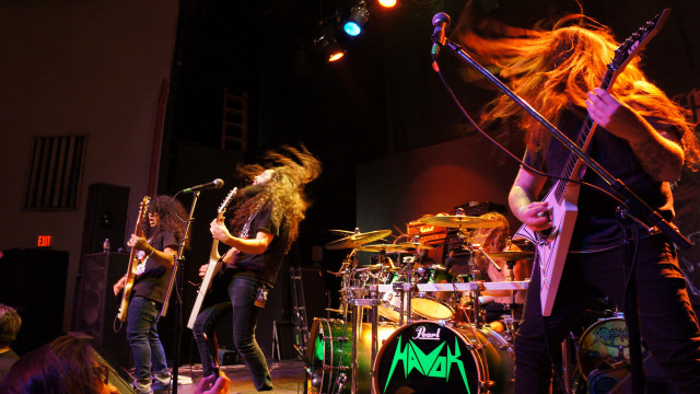 Stage band performance singing instruments free wallpaper - medium preview image