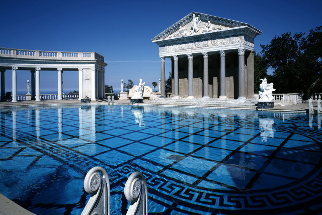 Large pool statue building columns free wallpaper - medium preview image