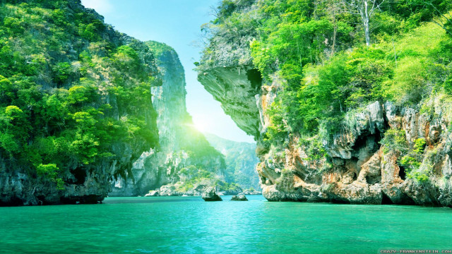 Beautiful view water mountain boat #2 free wallpaper - medium preview image