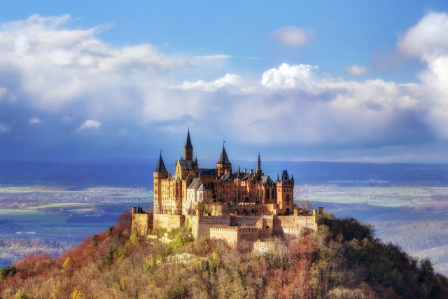Castle hill cloudy sky background free wallpaper for desktop - medium preview image