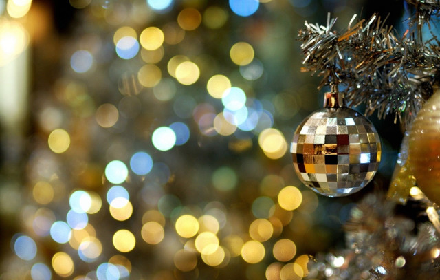 Christmas tree disco ball microscopic free wallpaper - medium preview image