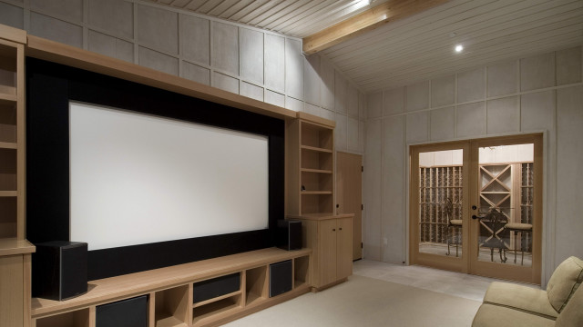 Living room large screen couch free wallpaper - medium preview image