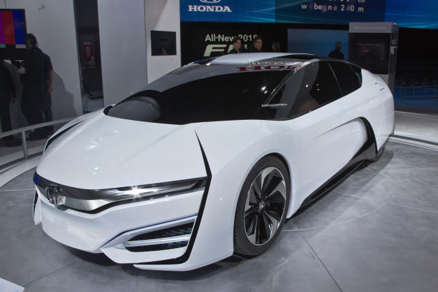 White car showroom people man #3 free wallpaper - medium preview image