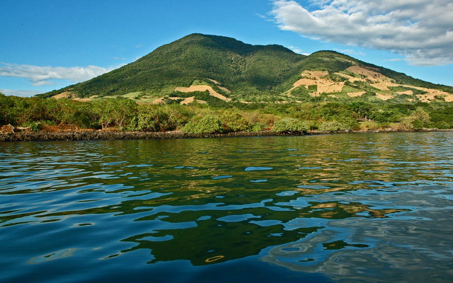 Mountain water distant reflection scenery free wallpaper - medium preview image