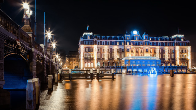 Large building clock tower water #21 free wallpaper - medium preview image