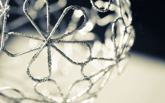 Metal flower design beads hanging free wallpaper - medium preview image