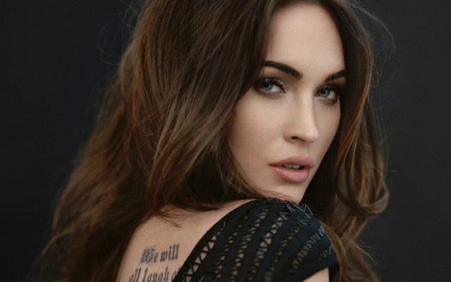 Woman tattoo serious look photoreal free wallpaper - medium preview image