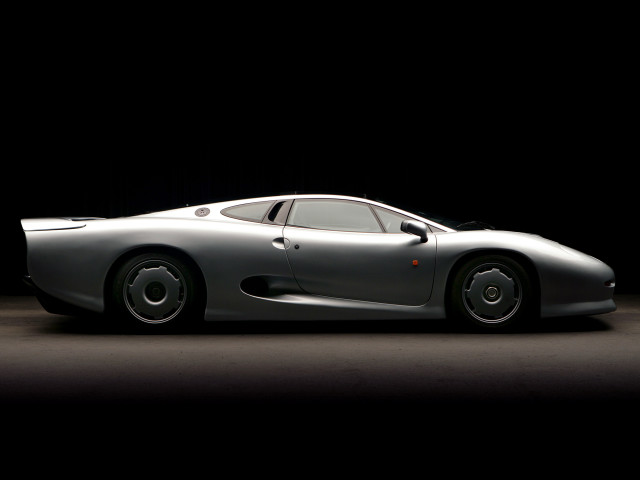 Silver sports car dark room #39 free wallpaper - medium preview image