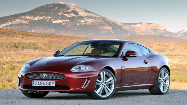 Red sports car mountain range free wallpaper - medium preview image