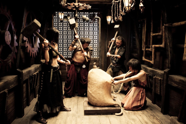 Group people room large animal free wallpaper - medium preview image