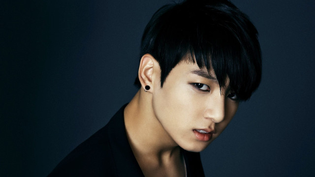 Man earpiercings blackbackground tachisme photocopy free wallpaper - medium preview image
