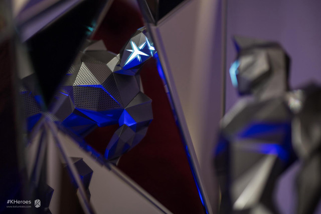 Mirror blue light reflection image free wallpaper - medium preview image