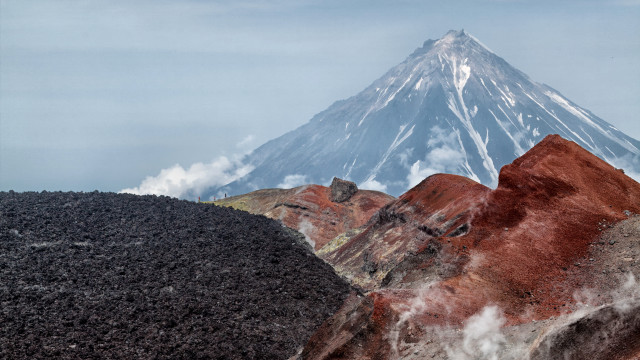 Mountain tall peak steam clouds free wallpaper - medium preview image