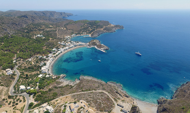 Beach bay helicopter view aerial free wallpaper - medium preview image