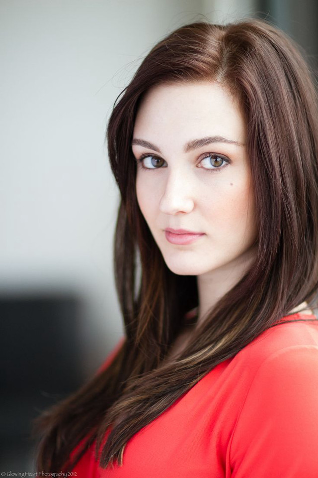 Anna findlay leesha hannigan american free wallpaper - medium preview image