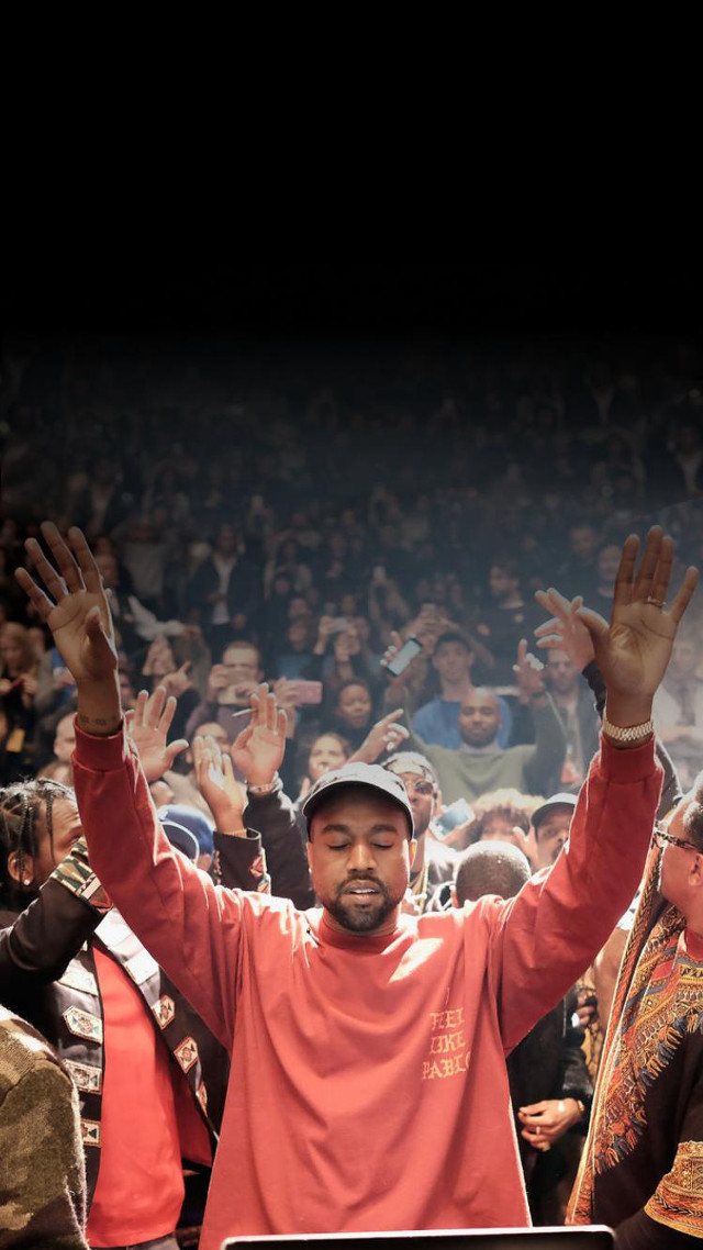 Man red shirt laptop crowd free wallpaper - medium preview image