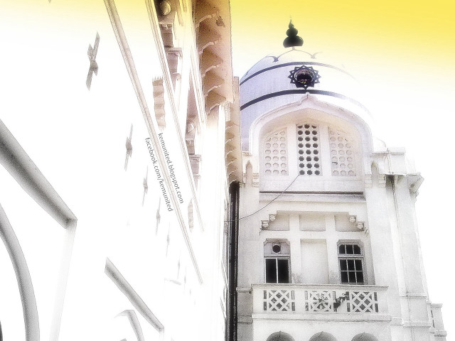 White building clock tower yellow free wallpaper - medium preview image