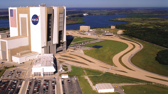 Nasa building cars river bridge free wallpaper - medium preview image