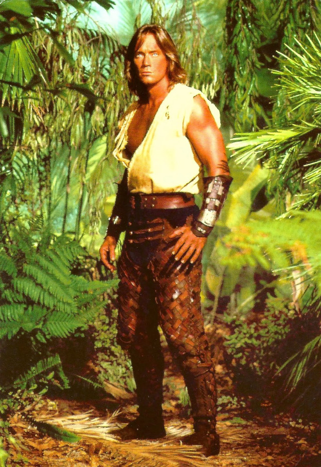 Man jungle sword palm trees free wallpaper - medium preview image