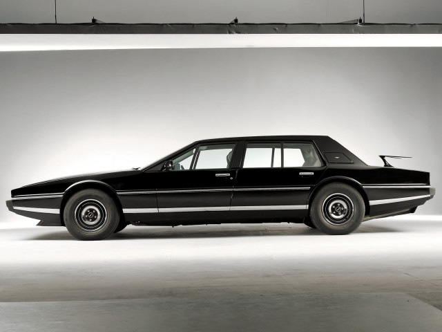 Black car white room light free wallpaper - medium preview image