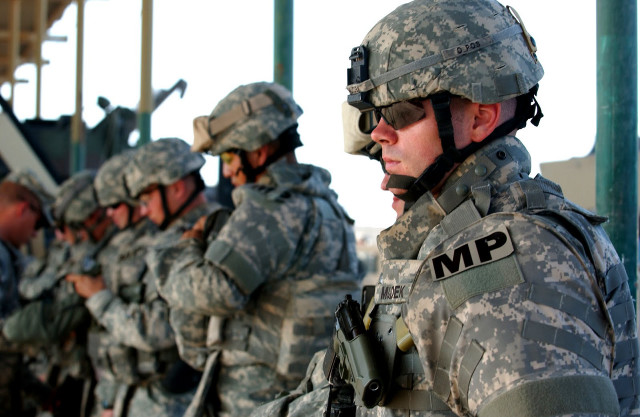 Soldiers uniform guns group standing free wallpaper - medium preview image