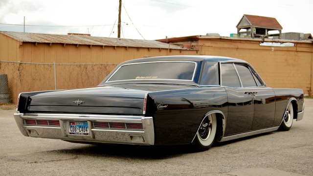 Black car parking lot fence free wallpaper - medium preview image