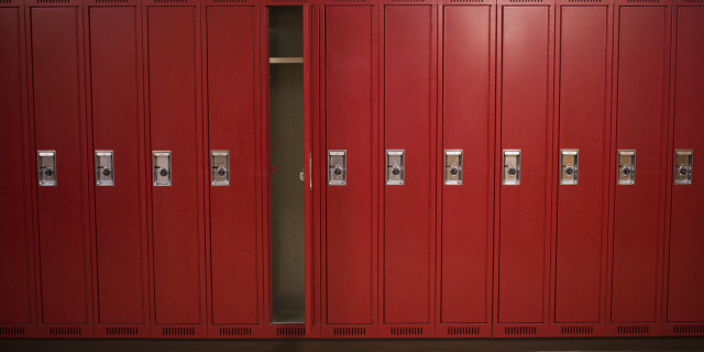 Red locker doors center keys free wallpaper - medium preview image