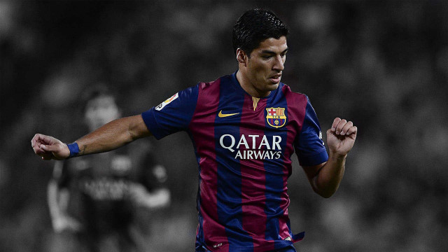 Man socceruniform running facialexpression realistic free wallpaper - medium preview image