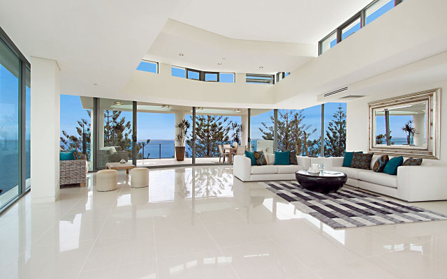 Large living room ocean view free wallpaper - medium preview image