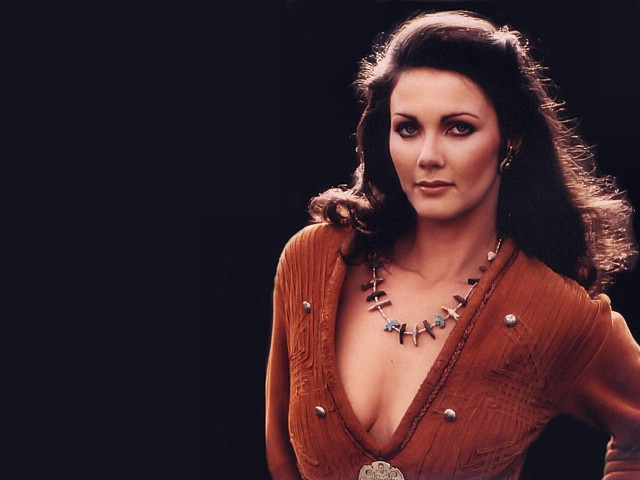 Woman necklace brown dress black #2 free wallpaper - medium preview image
