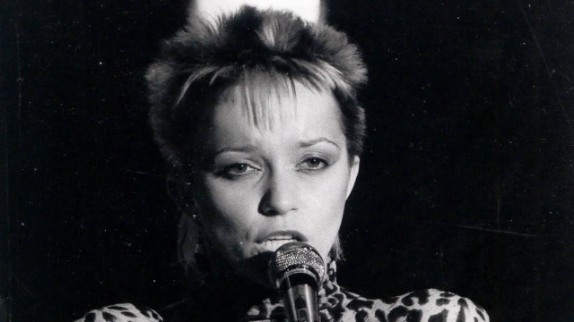 Woman microphone cat head black free wallpaper - medium preview image