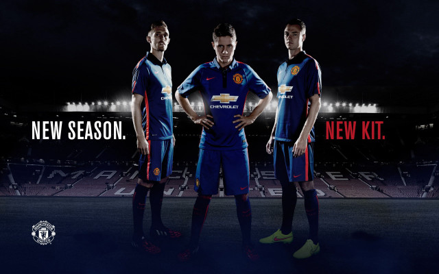 Men soccer field night new free wallpaper - medium preview image