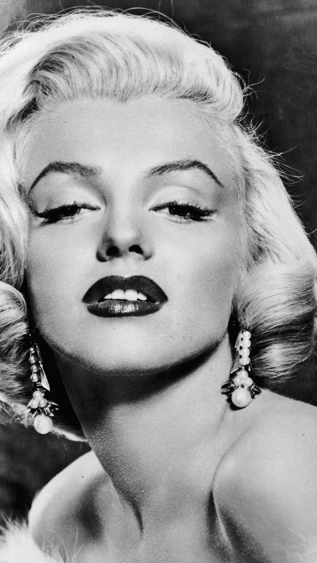 Woman big cleavage big earrings free wallpaper - medium preview image