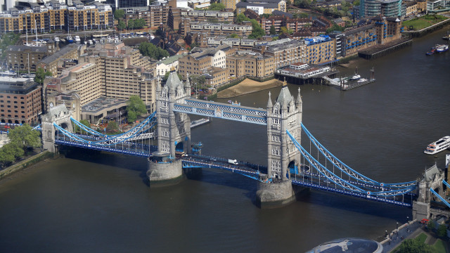 Bridge river city boat background free wallpaper - medium preview image