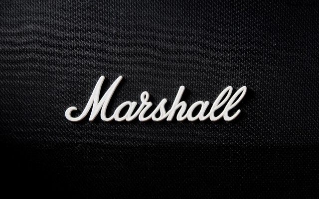 Close up black background white free wallpaper - medium preview image