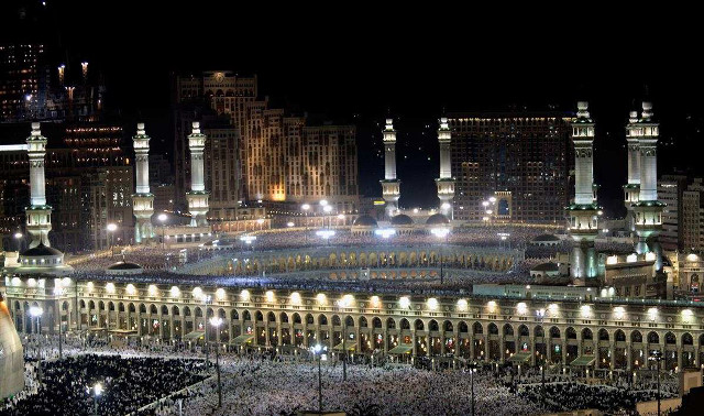 Crowd large building nighttime lights free wallpaper - medium preview image