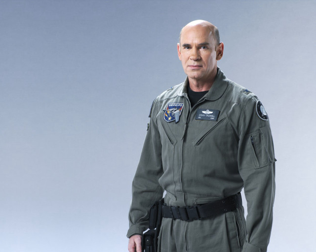 Man uniform studio photo gun free wallpaper - medium preview image