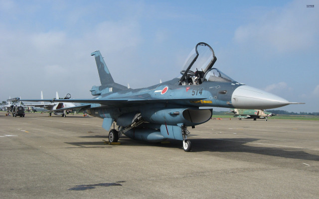 Fighter jet airport tarmac planes #2 free wallpaper - medium preview image