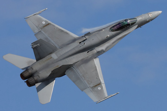 Fighter jet blue sky smoke #5 free wallpaper - medium preview image