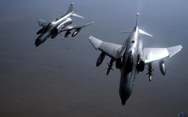 Fighter jets flying side by free wallpaper - medium preview image