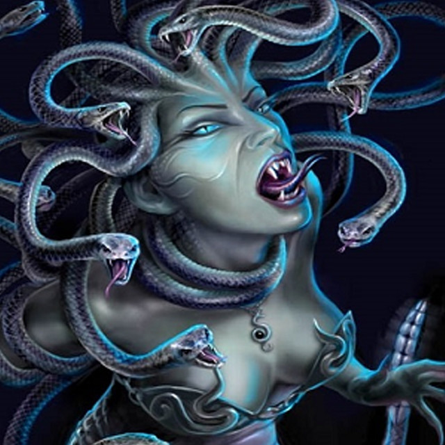 Woman snake head shoulder open free wallpaper - medium preview image