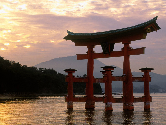 Large red structure water cloudy free wallpaper - medium preview image