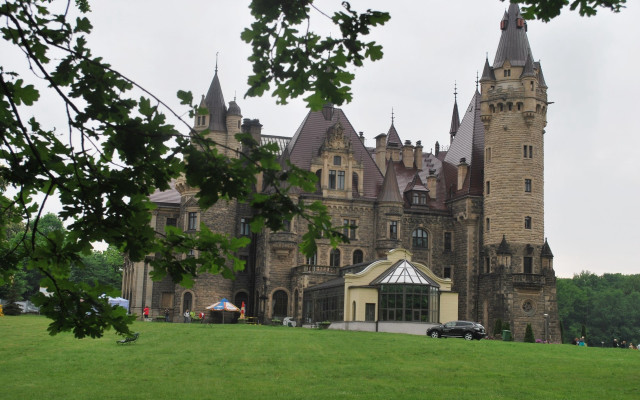 Castle clocktower park cars sidewalk free wallpaper - medium preview image