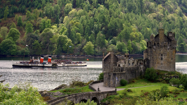 Boat castle mountain water scenery free wallpaper - medium preview image