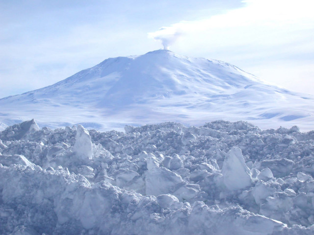 Snowy mountain sky clouds background #7 free wallpaper - medium preview image