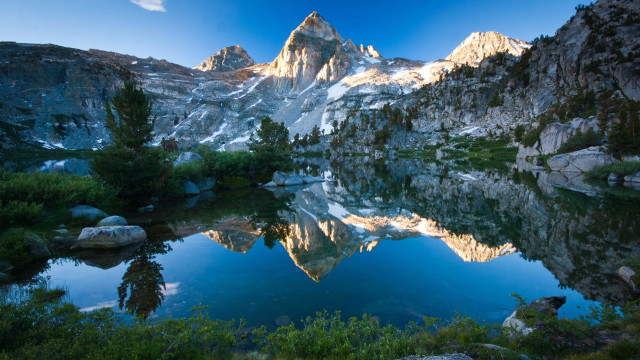 Mountain range lake background blue free wallpaper - medium preview image