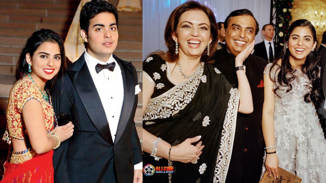 Group formal smile jigsaw rich free wallpaper - medium preview image