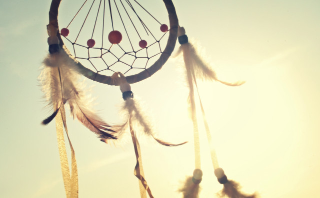 Dream catcher feathers sunshine blue free wallpaper - medium preview image
